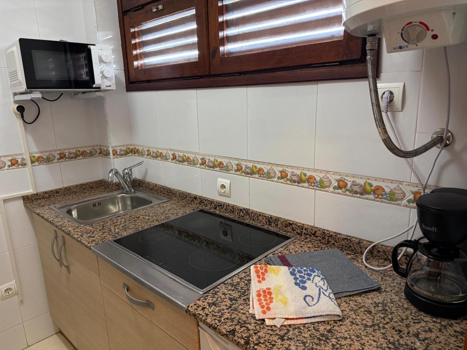 Apartamentos Colon Salou Esterno foto